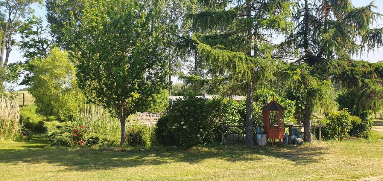 Peenehof Koeppen - Ferienwohnungen & Schlaffaesser Jordenstorf Dış mekan fotoğraf