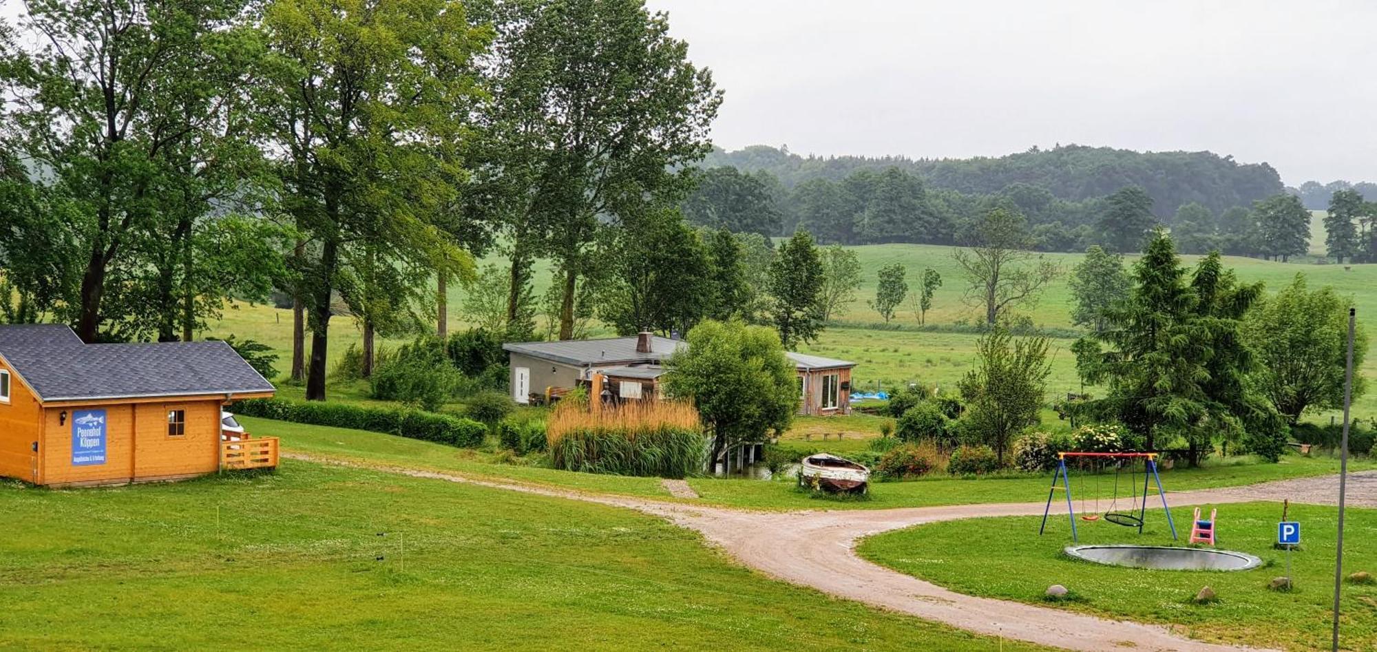 Peenehof Koeppen - Ferienwohnungen & Schlaffaesser Jordenstorf Dış mekan fotoğraf